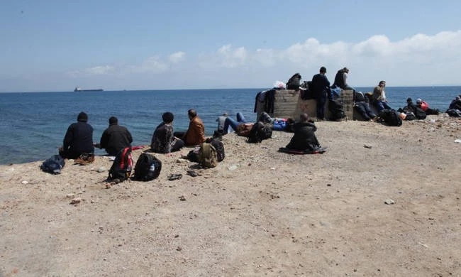 Δεκάδες παράνομοι μετανάστες έφθασαν ανενόχλητοι μέχρι την Ηλεία